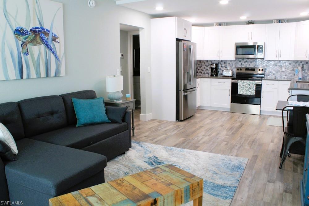 DAVIS WOODS CONDOMINIUM - Residential