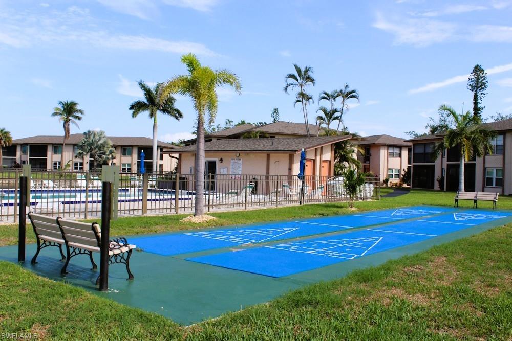 DAVIS WOODS CONDOMINIUM - Residential