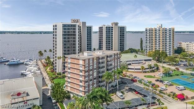 FIRST HARBOUR TOWER CONDO - Residential Lease