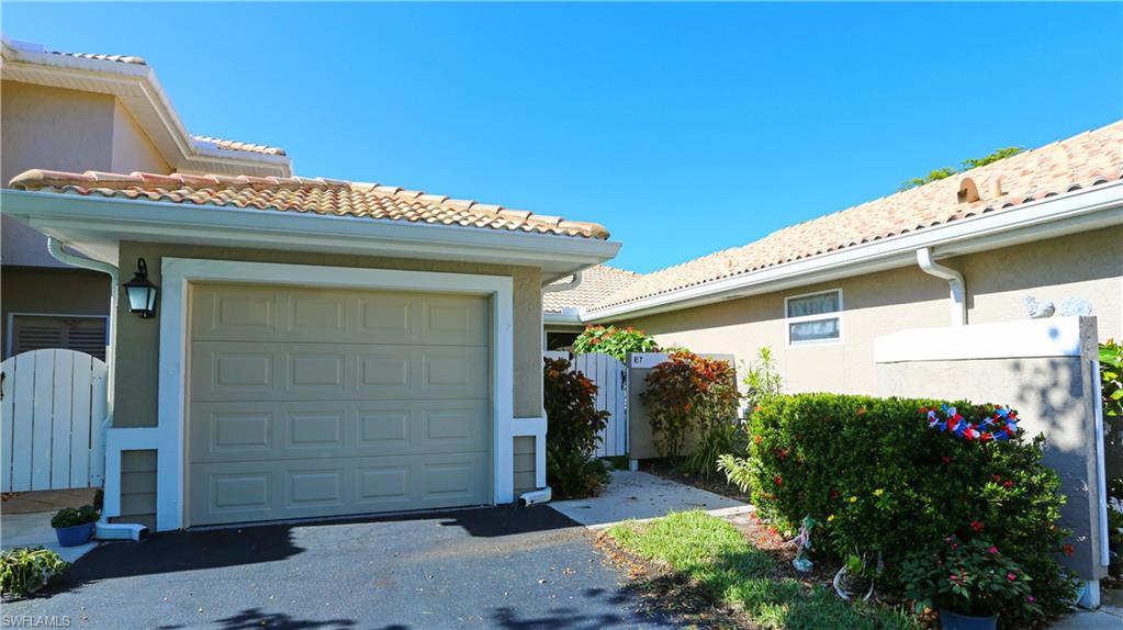 ***SERENE LAKE VIEW***PET FRIENDLY***GREAT LOCATION***SHORT DRIVE TO MULTIPLE PUBLIC BEACHES***EMERALD BAY***3 BEDS/2BATHS***ONE CAR GARAGE***UNFURNISHED ANNUAL RENTAL***

Welcome to 402 Emerald Bay Circle E7 in Naples, FL — a beautifully maintained 3-bedroom, 2-bathroom lakefront rental featuring a private one-car garage and peaceful views throughout.

This inviting home offers a thoughtfully landscaped entry and a screened lanai overlooking the serene lake, creating the perfect setting to relax and enjoy the Naples lifestyle.

Located in the desirable Emerald Bay lakefront and tennis community, residents enjoy access to exceptional amenities including a clubhouse, community pool, sun deck area, and beautiful lake views. The community is conveniently located west of Vanderbilt Drive and just minutes from the world-renowned beaches of Vanderbilt and Bonita.

Rental Details:
• First month’s rent, last month’s rent, and security deposit due at move-in
• Lawn care, trash service, and basic cable included in rent
• Small pets are considered with approval and an applicable deposit