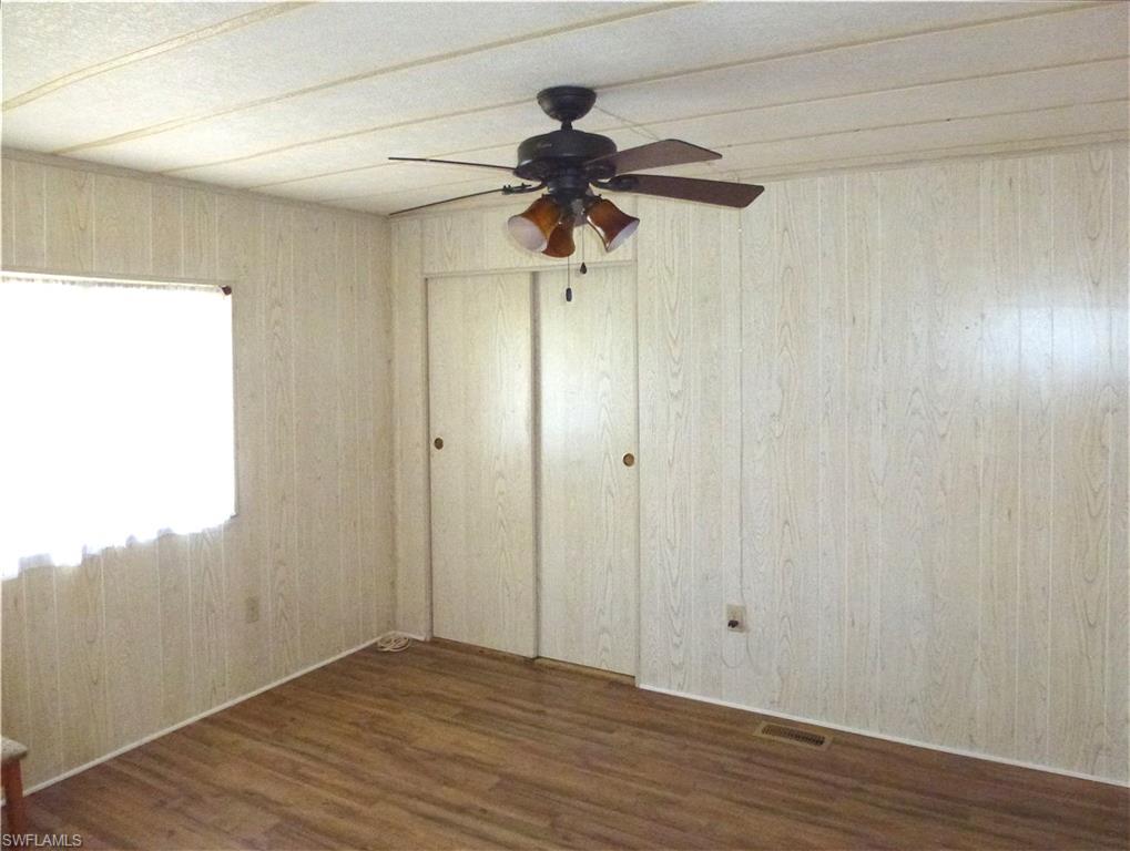 LAUREL ESTATES MOBILE HOME VIL - Residential
