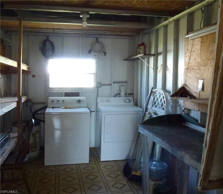 LAUREL ESTATES MOBILE HOME VIL - Residential