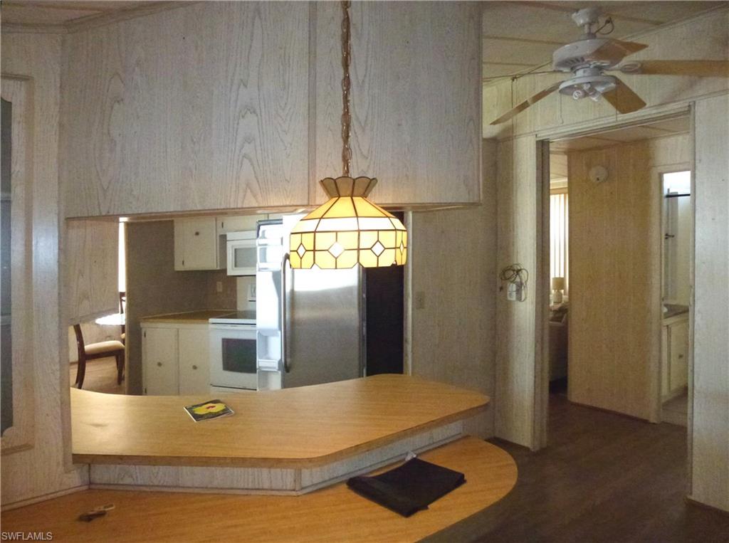 LAUREL ESTATES MOBILE HOME VIL - Residential