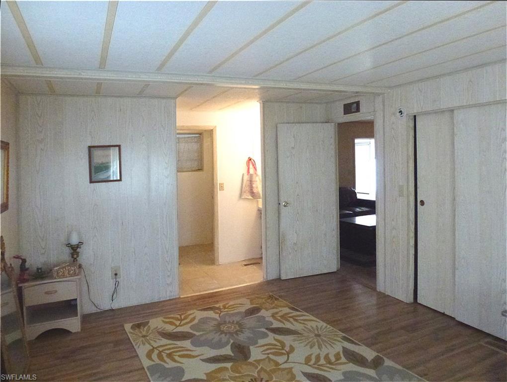 LAUREL ESTATES MOBILE HOME VIL - Residential