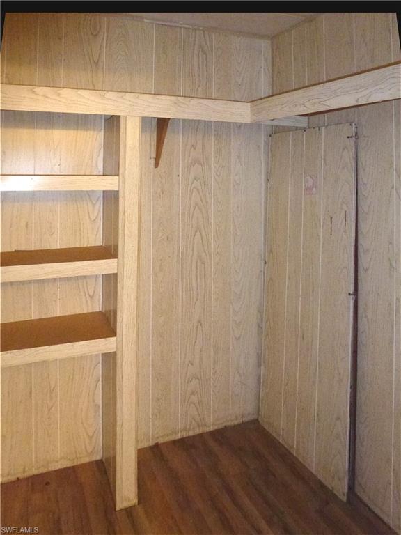 LAUREL ESTATES MOBILE HOME VIL - Residential