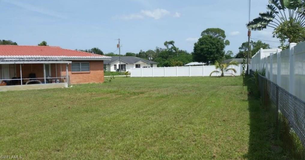 SAN CARLOS PARK - Residential