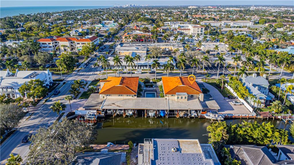 AQUALANE MANOR - Residential Lease