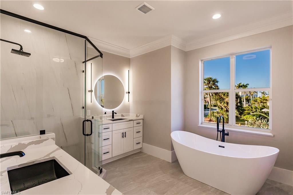 NAPLES PARK - Residential