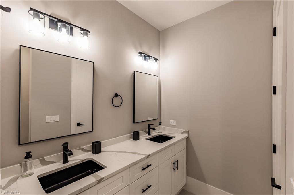 NAPLES PARK - Residential