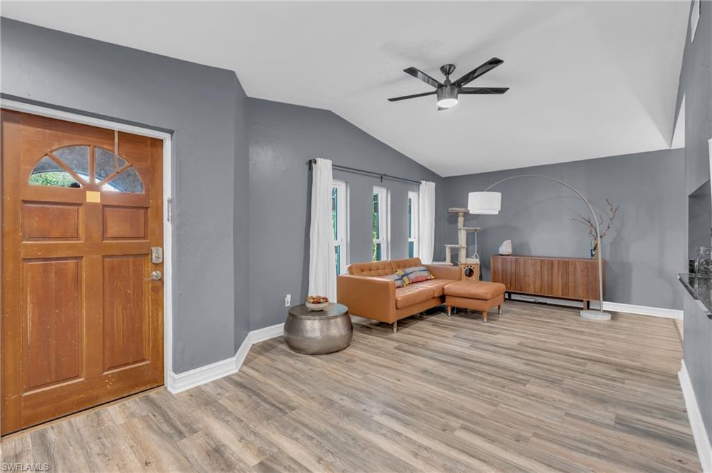 NAPLES PARK - Residential