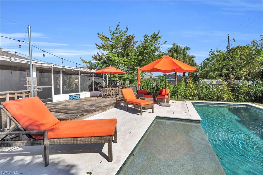 NAPLES PARK - Residential