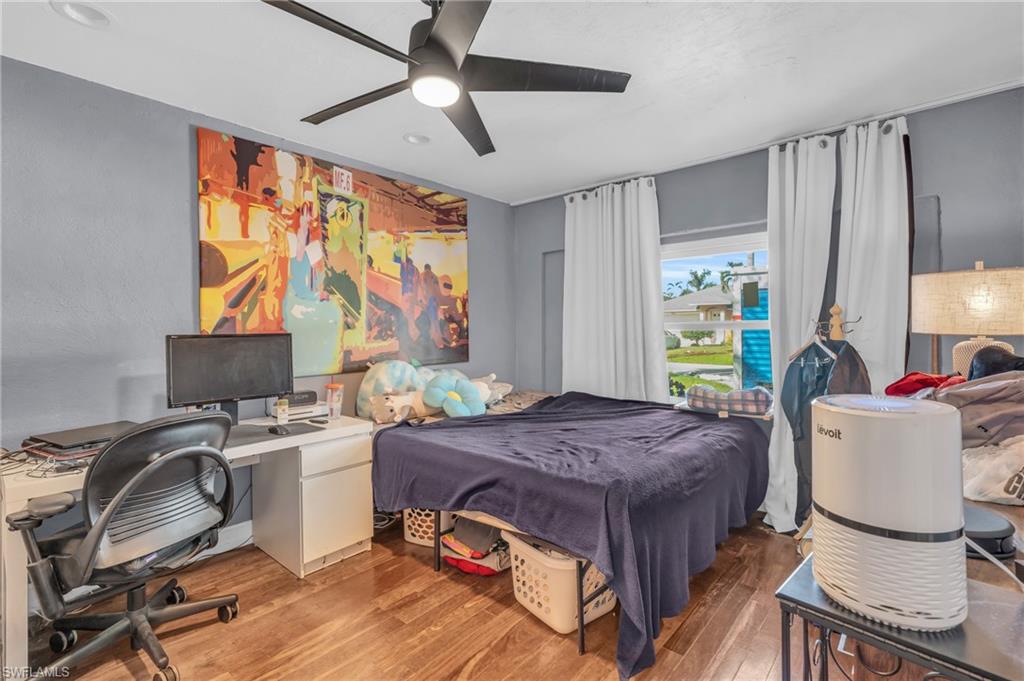 NAPLES PARK - Residential