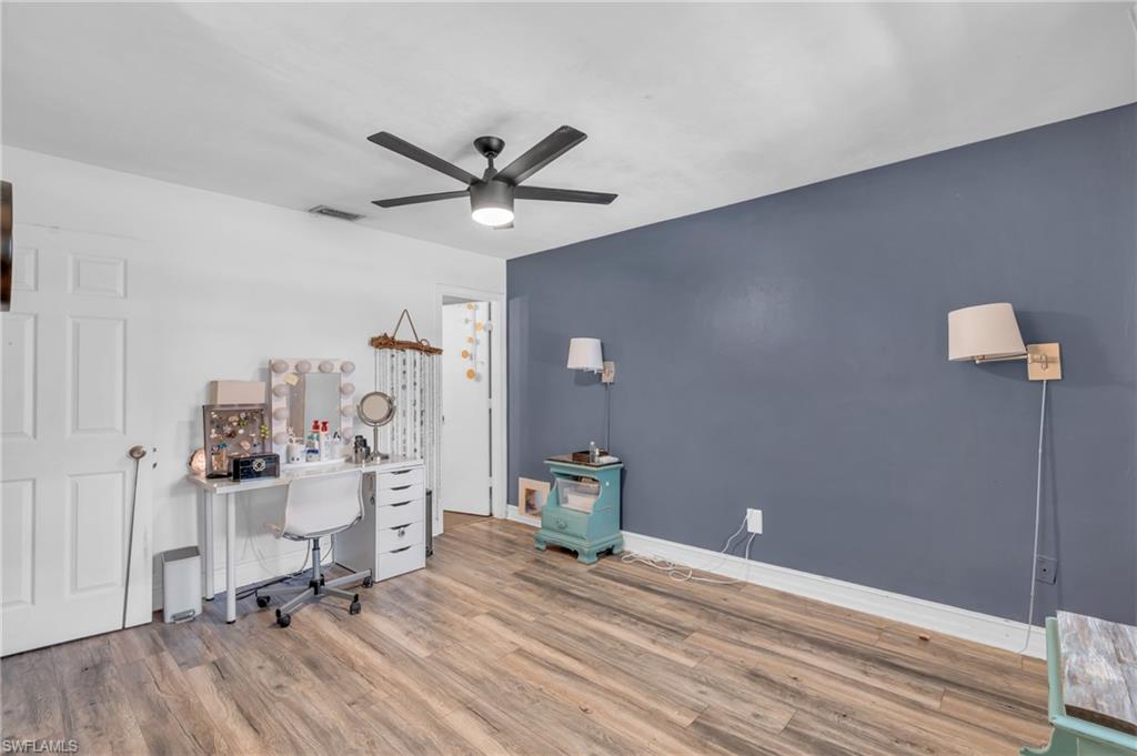 NAPLES PARK - Residential