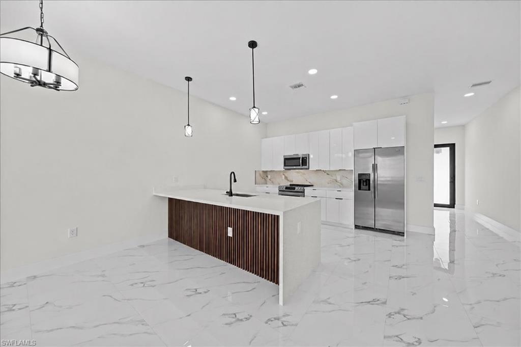CAPE CORAL - Residential Income