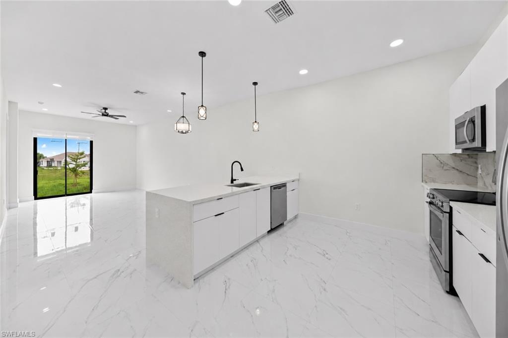 CAPE CORAL - Residential Income