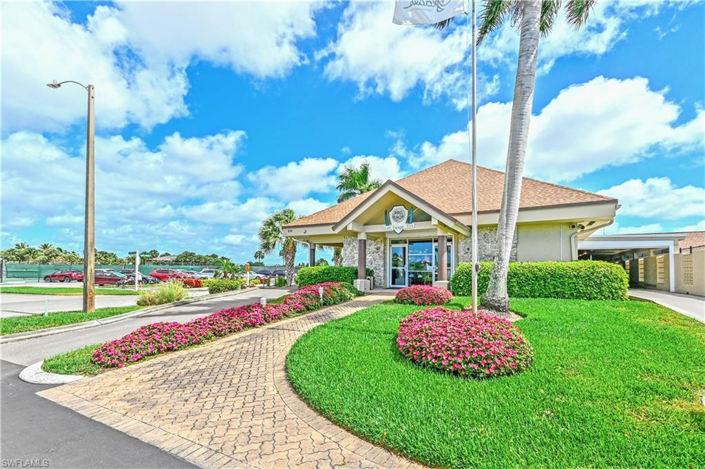 GLADES COUNTRY CLUB - Residential