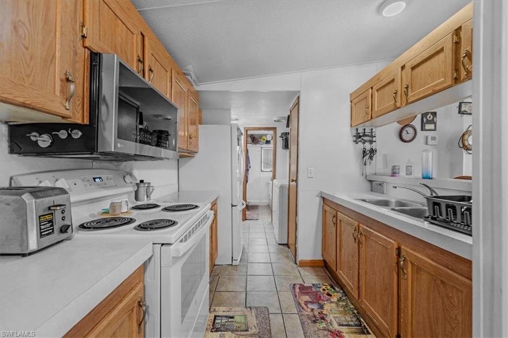 LAKEPORT - Residential
