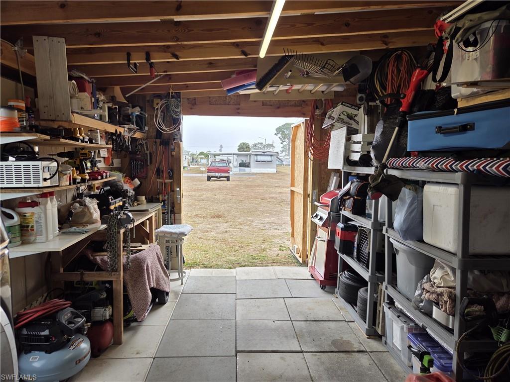 LAZY DAYS MOBILE VILLAGE - Residential