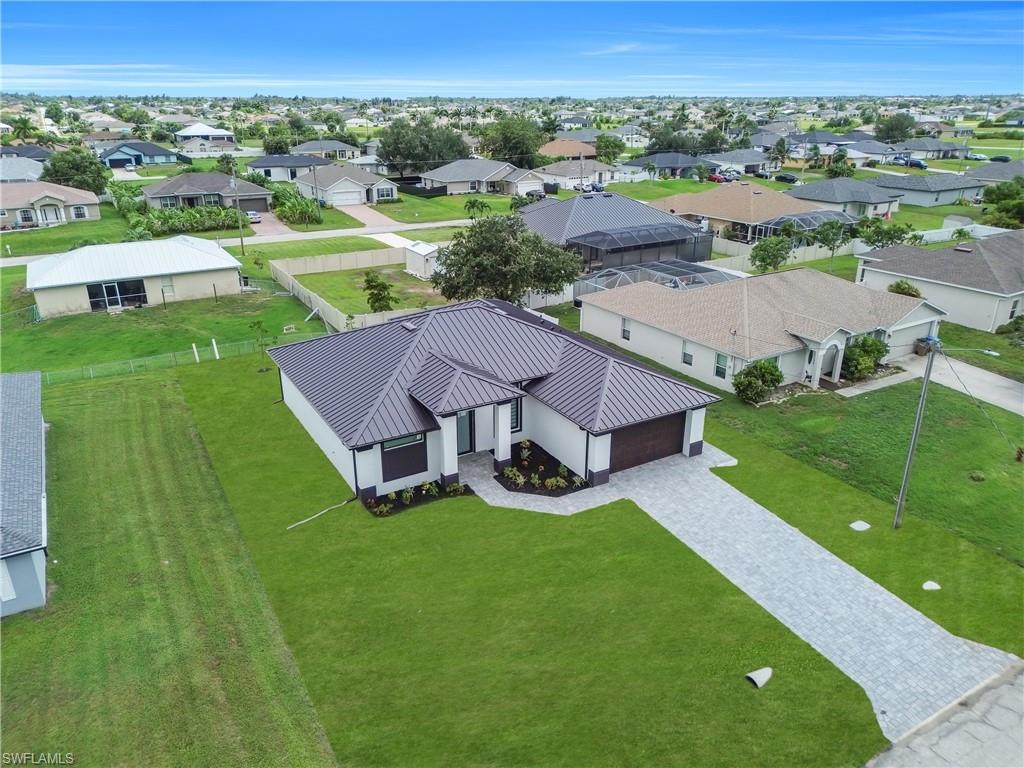 CAPE CORAL - Residential