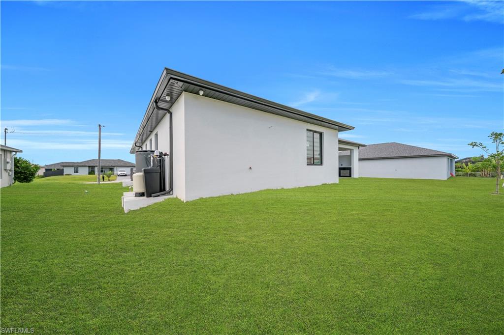 CAPE CORAL - Residential