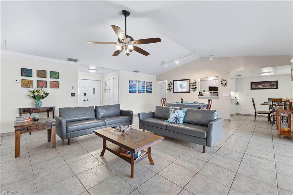 CAPE CORAL - Residential Lease