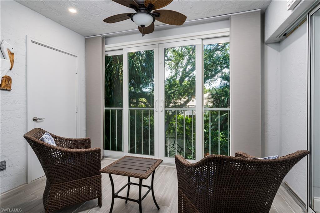 LAUREL OAKS AT PELICAN BAY - Residential