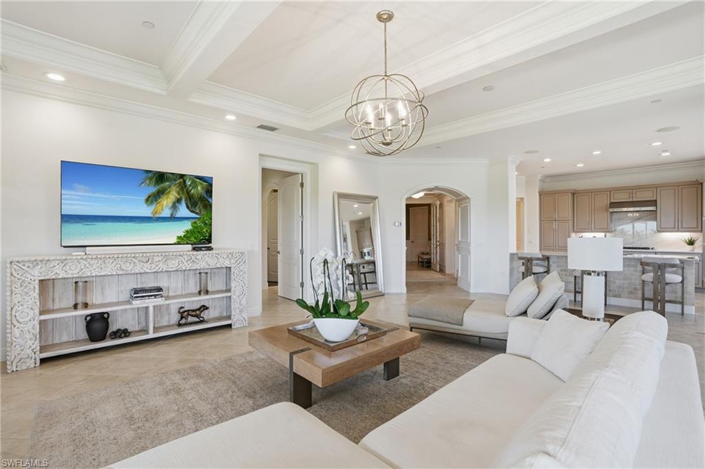 MARQUESA ROYALE - Residential