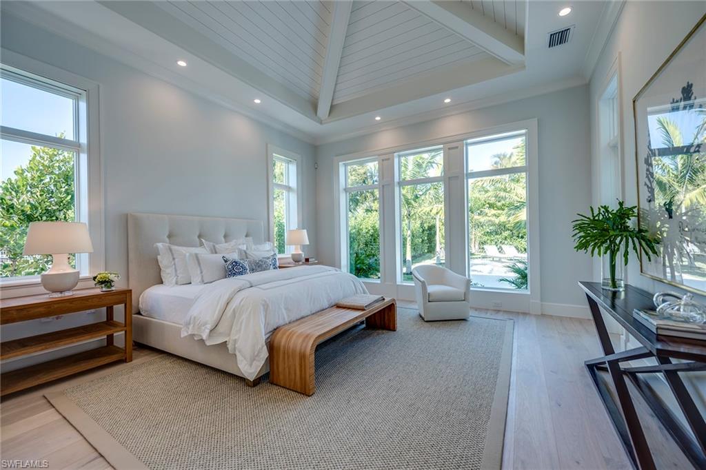 MOORINGS - Residential
