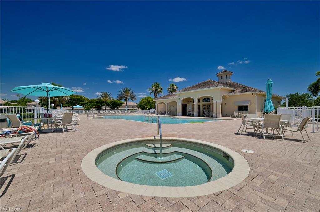 OLYMPIA POINTE - Residential