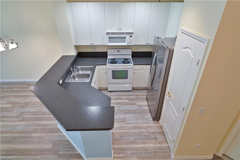 OLYMPIA POINTE - Residential