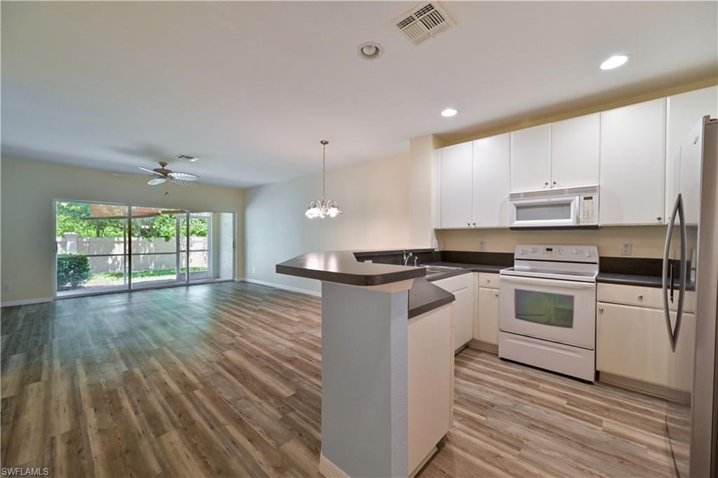OLYMPIA POINTE - Residential