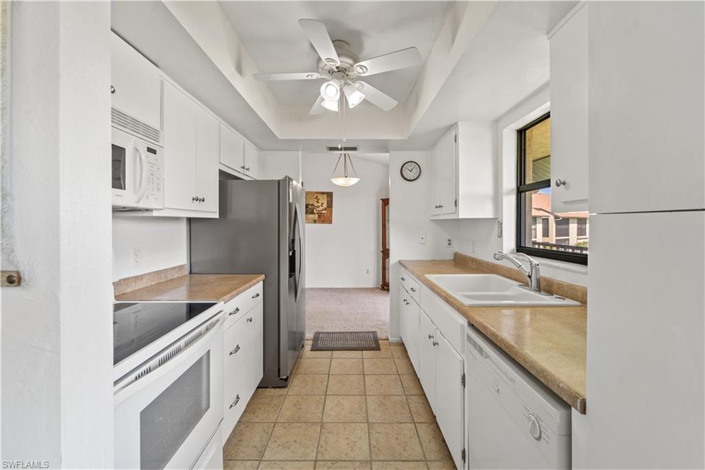 CLUB AT CRYSTAL LAKE CONDOMINIUM - Residential