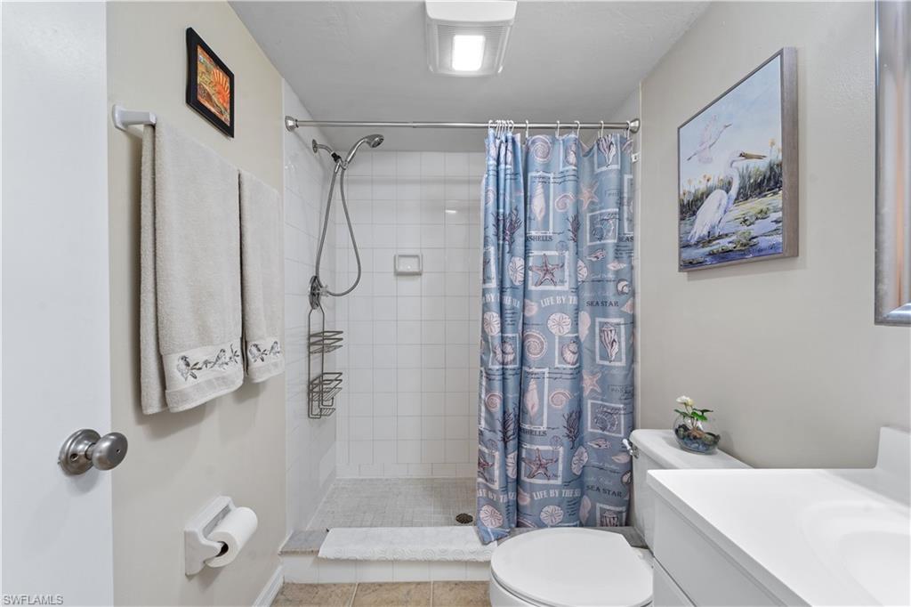 CLUB AT CRYSTAL LAKE CONDOMINIUM - Residential