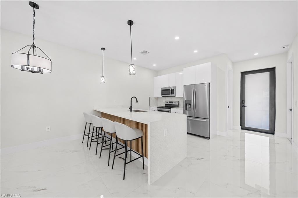 CAPE CORAL - Residential Income