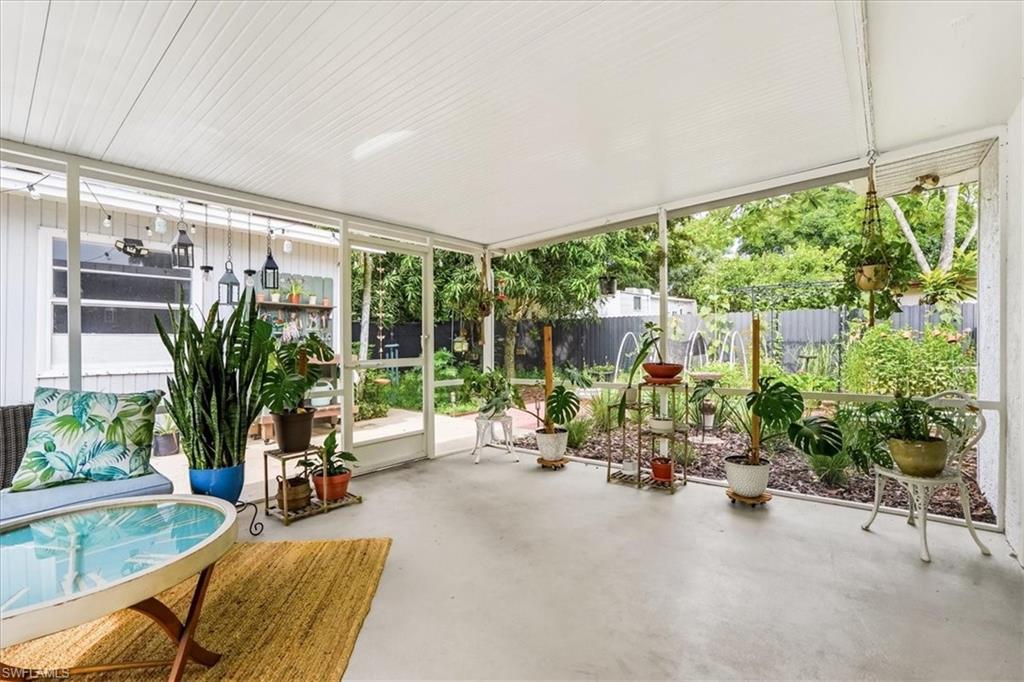 COCONUT GROVE - Residential