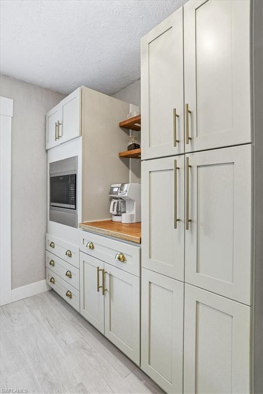 COCONUT GROVE - Residential