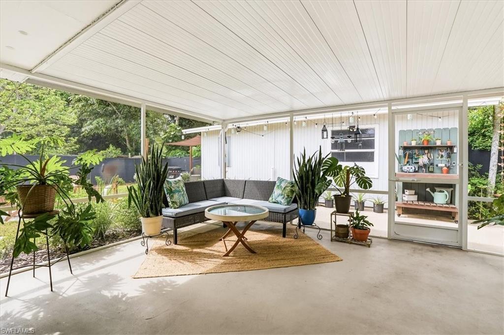 COCONUT GROVE - Residential