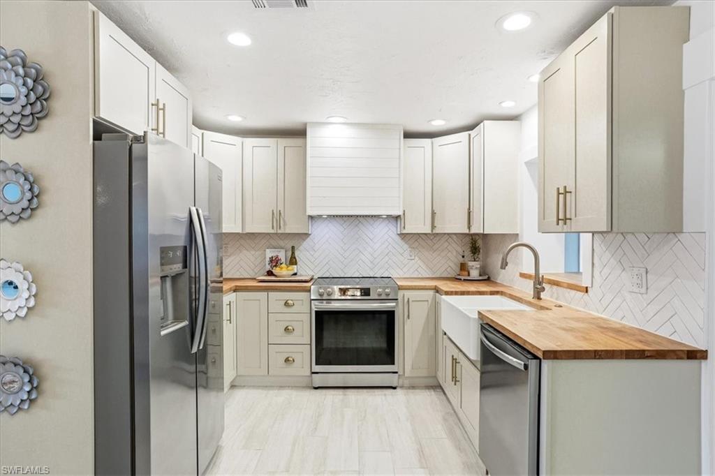 COCONUT GROVE - Residential