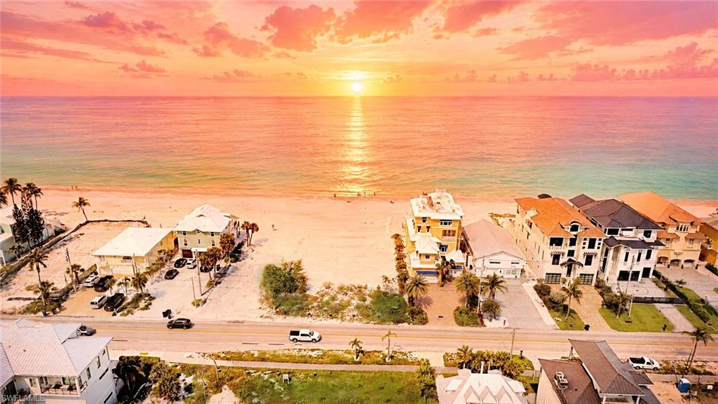 BONITA BEACH - Land