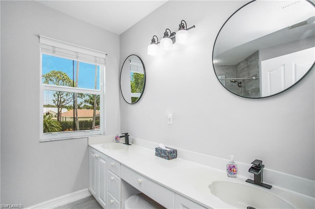 DIAMOND LAKE - Residential Lease
