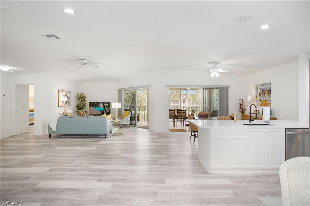 DIAMOND LAKE - Residential Lease