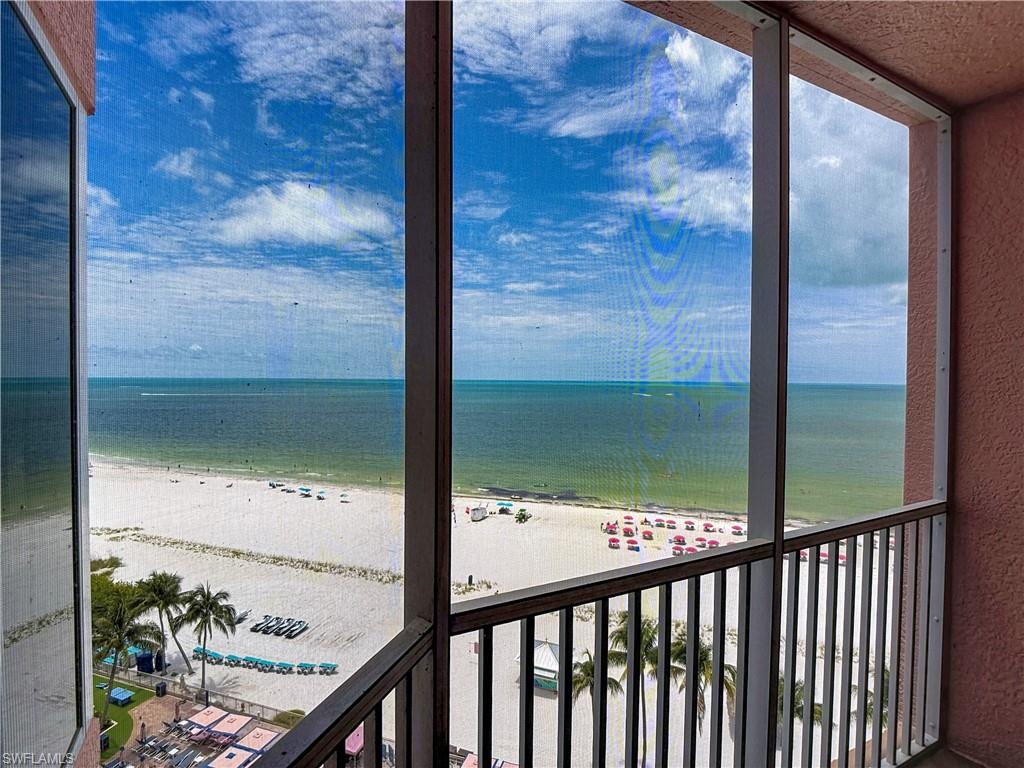 WHITE SANDS CONDO - Residential