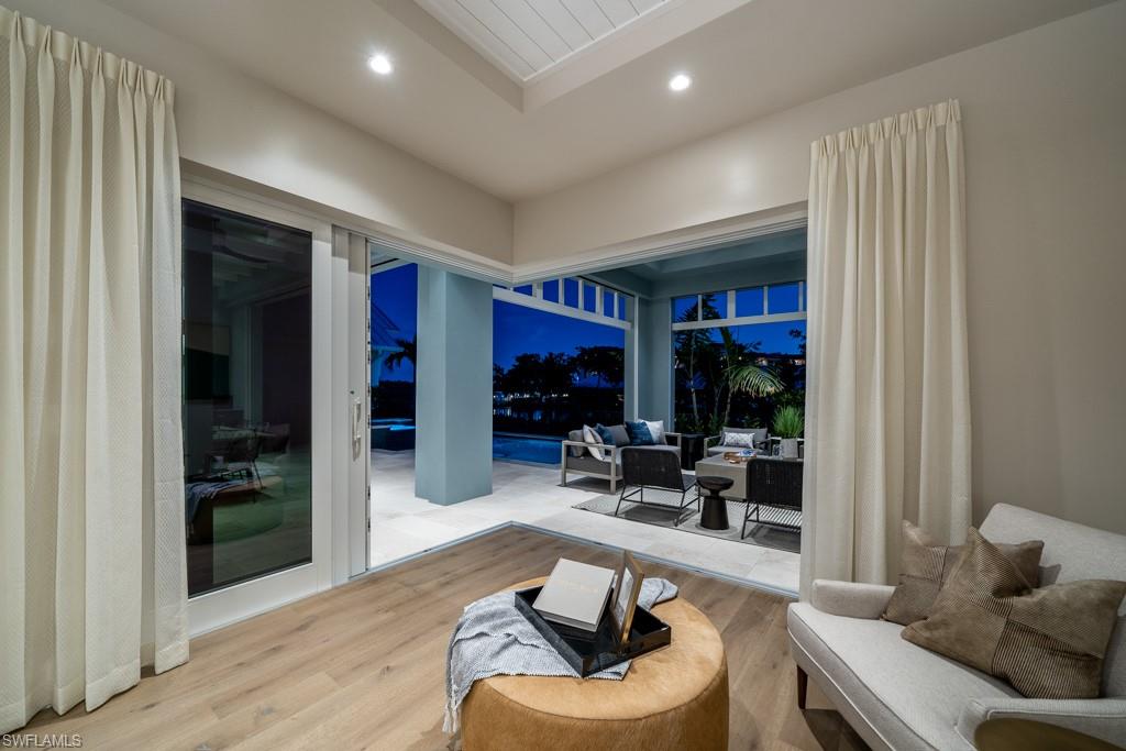 MANGROVE BAY - Residential