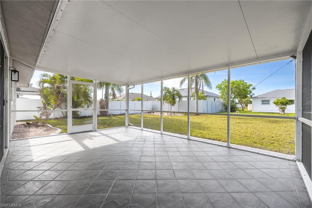 CAPE CORAL - Residential