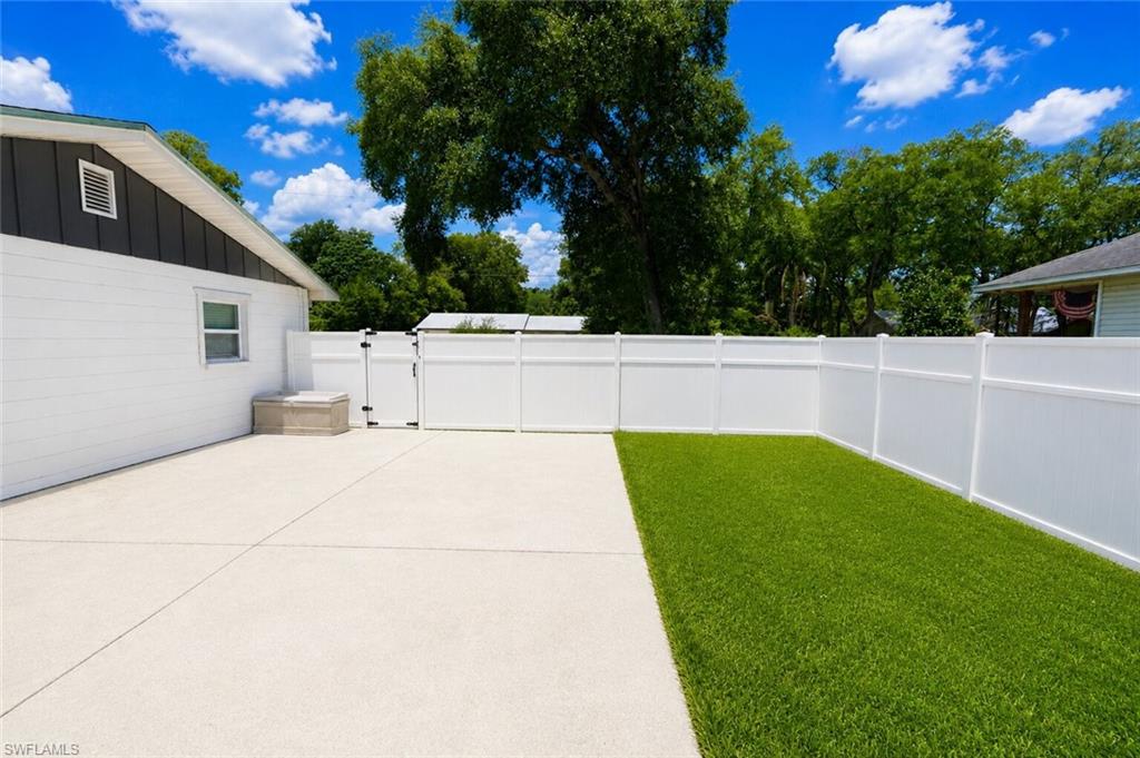 NOT APPLICABLE - Residential Lease