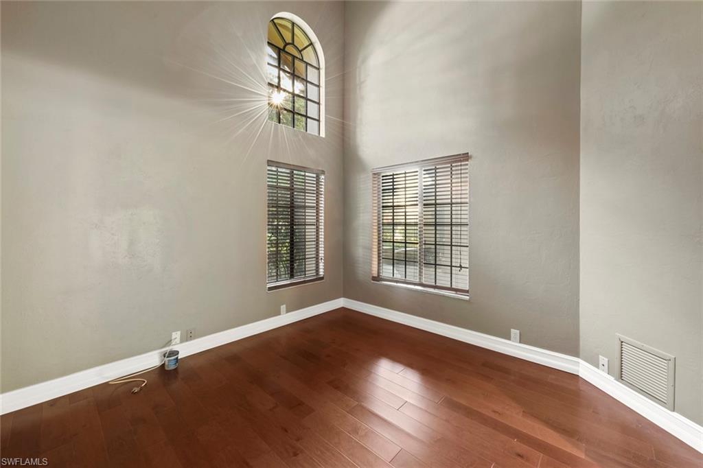 SPANISH WELLS - Residential