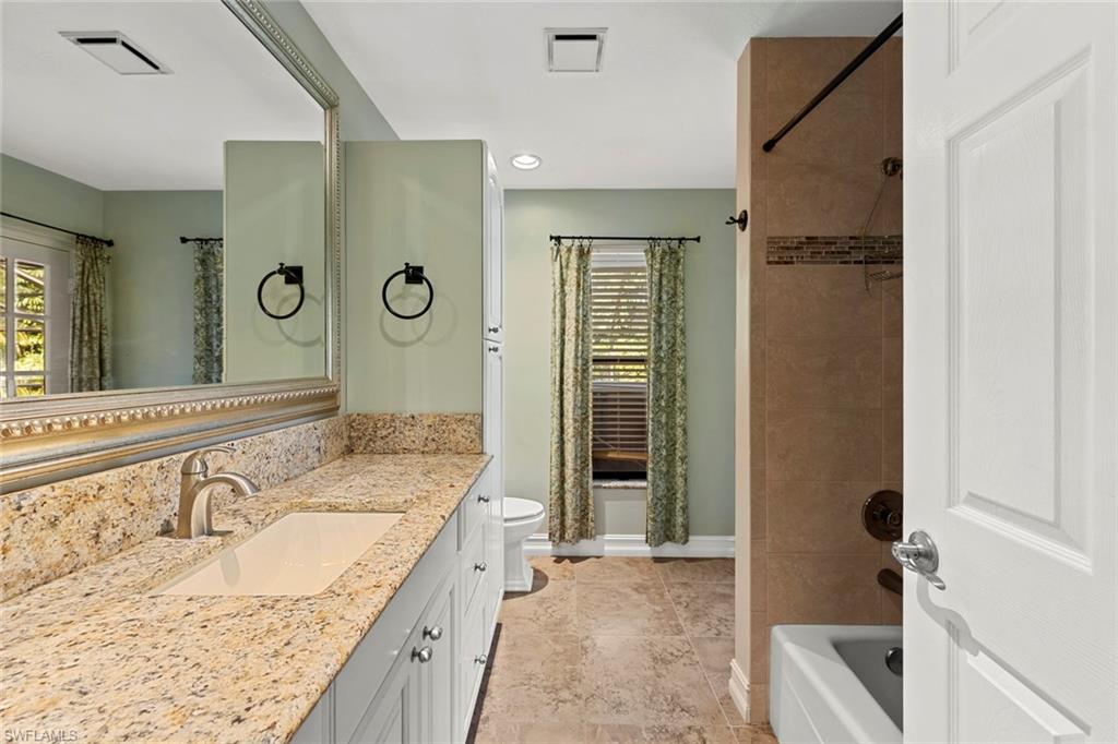 SPANISH WELLS - Residential