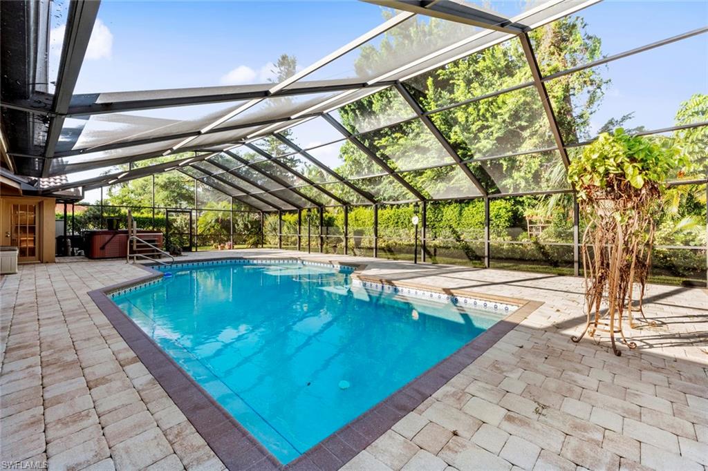 SPANISH WELLS - Residential