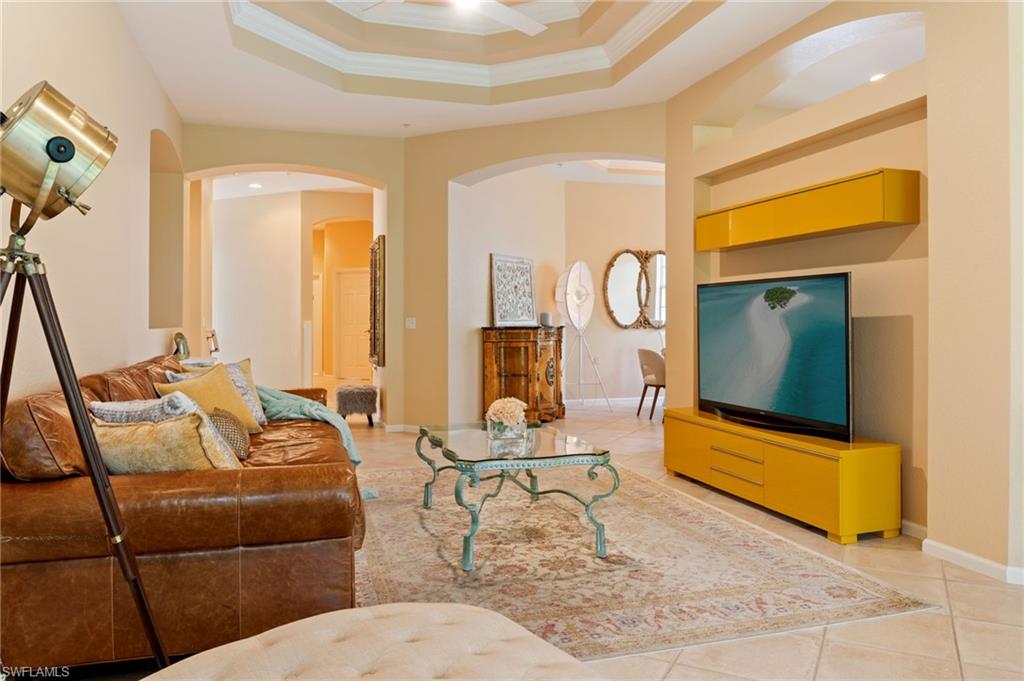 VALENCIA - Residential Lease