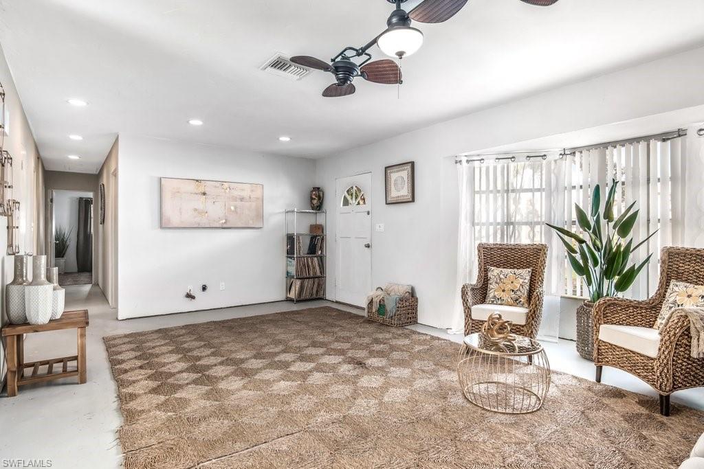 NAPLES PARK - Residential